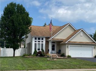 150 Daffodil Trl, Rochester, NY 14626