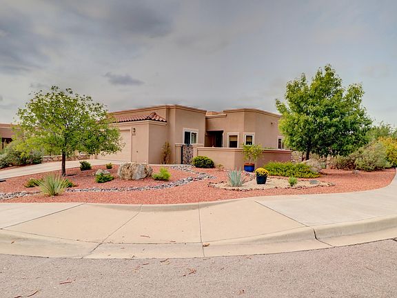 2nd image of 531 La Camelia Dr