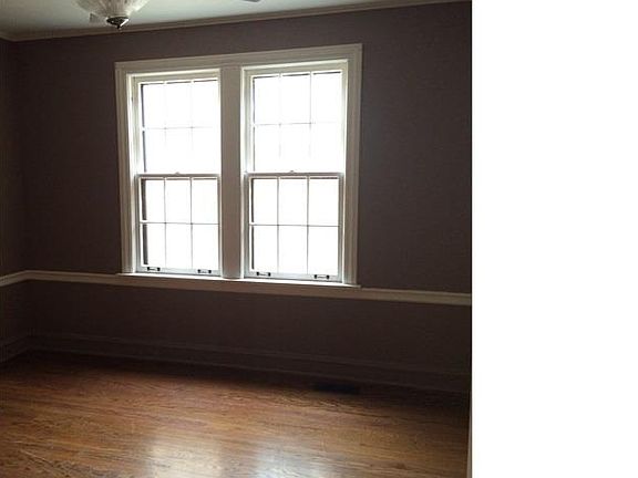 5th image of 3342 N Ozark Ave