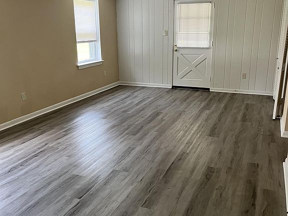 2nd image of 340 N Prince St APT 2
