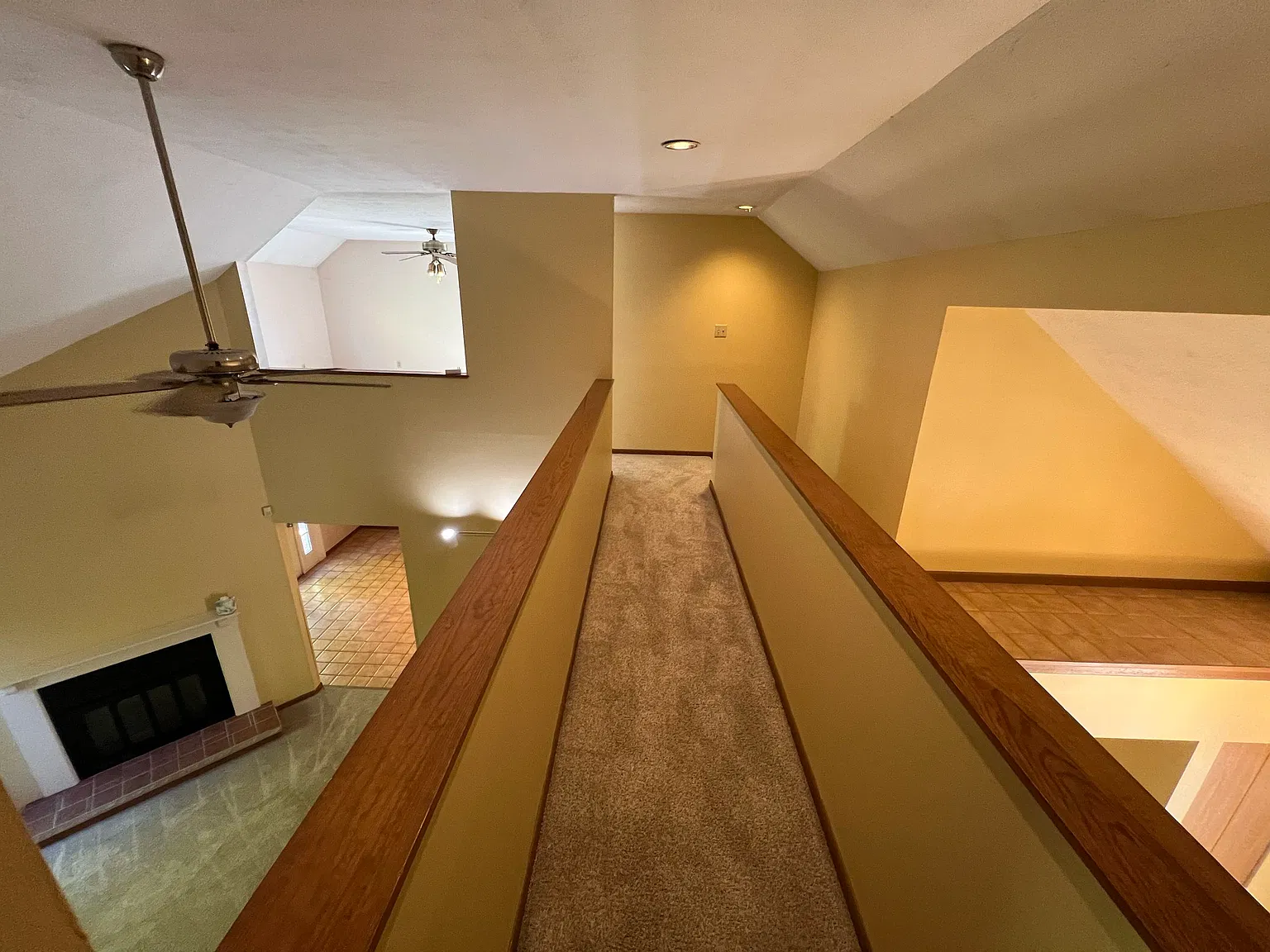 3 bed, 2252 sqft, $3,000 — Photo 4