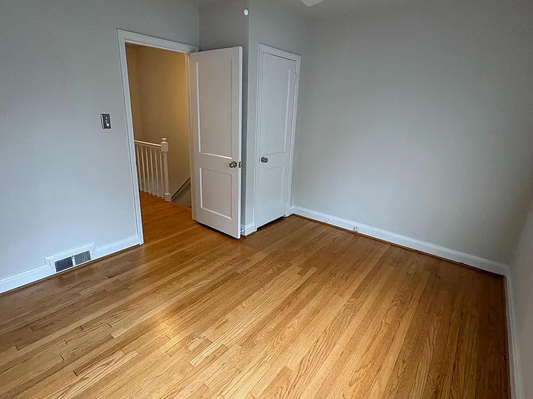 8134 Glen Gary Rd — Photo 15