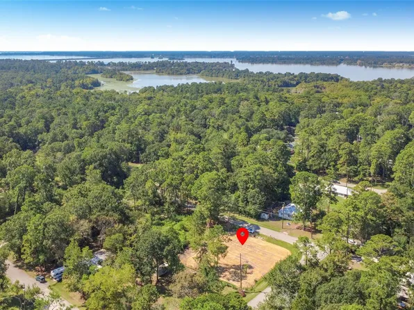 430 Waterfall Dr, Huffman, TX 77336