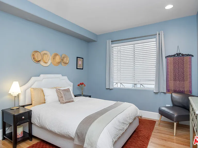 11723 Goshen Ave #302 — Photo 12