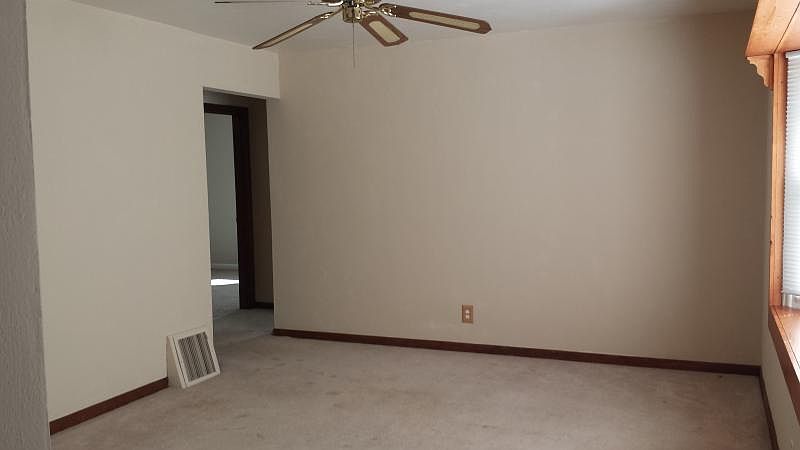 1st image of 849 Loekes Dr