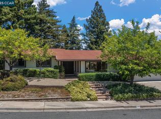 140 Warfield Dr, Moraga, CA 94556