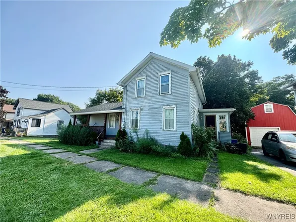 164 Glenwood Ave, Medina, NY 14103