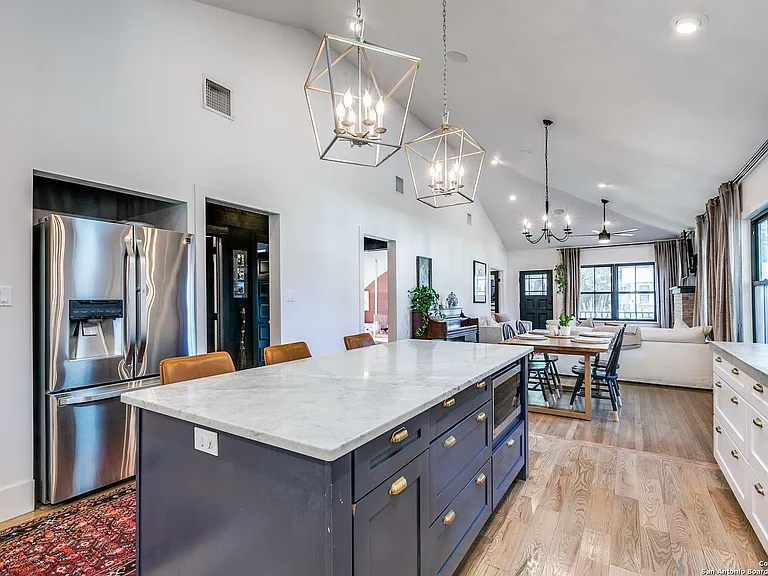 627 W Lynwood Ave — Photo 16