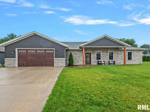 55 Durbin Ter, Chatham, IL 62629