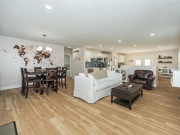 5th image of 4318 Heidelberg Ave