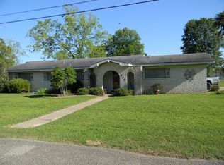 534 Lucy St, Jennings, LA 70546