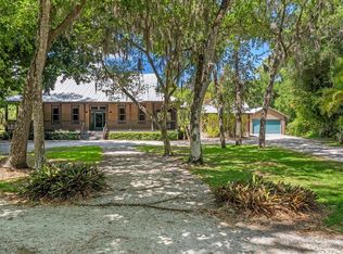 1165 Vereda Verde, Sarasota, FL 34232