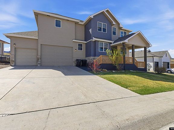 2nd image of 1031 Goodstein Dr