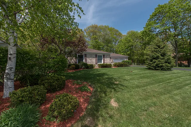 2206 Mae Ct photo 1