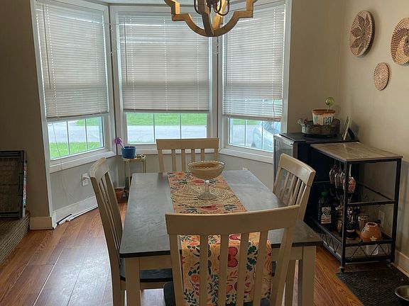 4th image of 2623 Parklawn Dr