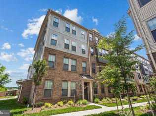 619 Percy Pl #B, Manassas Park, VA 20111