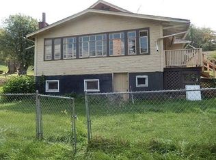 326 Peach Ave, Belle Vernon, PA 15012