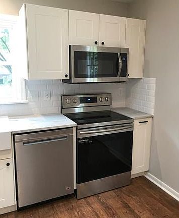 5th image of 2834 Gaynel Dr