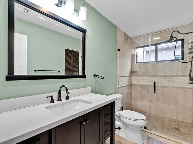 607 Village Lake Dr — Photo 12