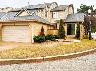 1725 The Chase #60, Mississauga, ON L5M4N3