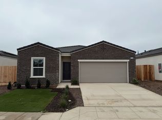 7395 W Donner Ave, Fresno, CA 93723