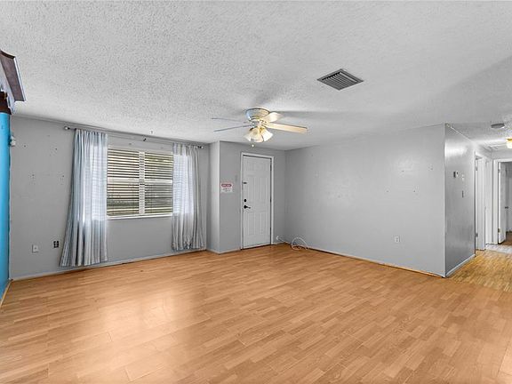 3rd image of 10410 N CENTRAL AVENUE