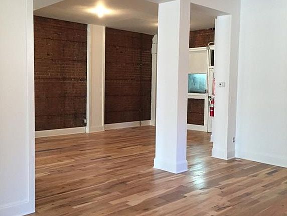 3rd image of 7952 Lorain Ave