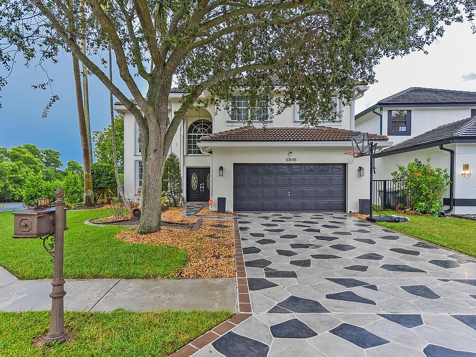 1st image of 10848 Tamoron Lane