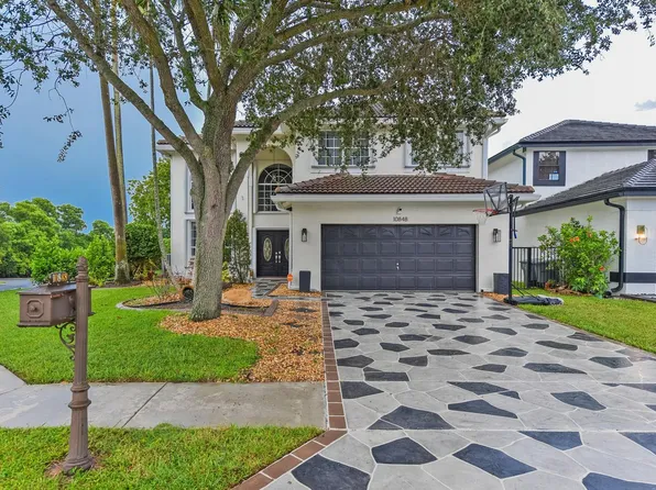 10848 Tamoron Lane, Boca Raton, FL 33498