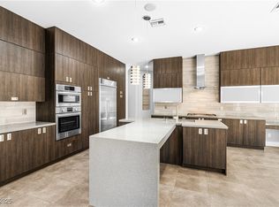 7 Moraine Dr, Henderson, NV 89052