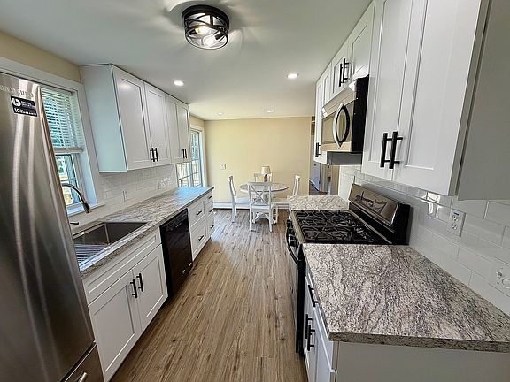 5th image of 66 Greaney St