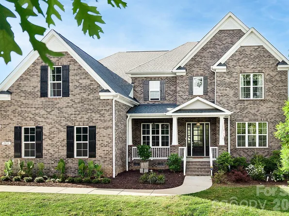 2054 Belle Grove Dr, Waxhaw, NC 28173