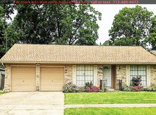 7126 Pine Grove Dr, Houston, TX 77092
