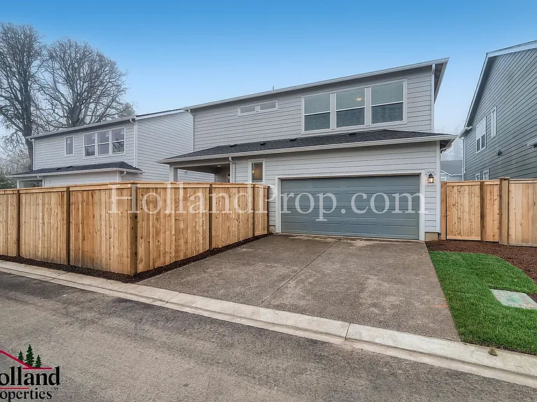 5981 SE Skylight St — Photo 28