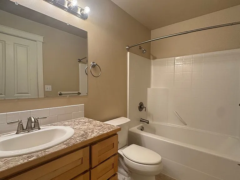 2243 Airport Rd — Photo 9