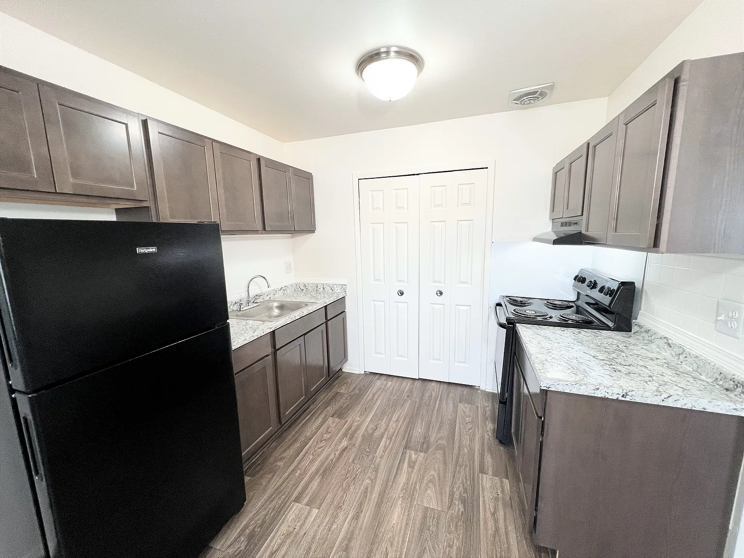 Taylor Park Townhomes — Photo 2