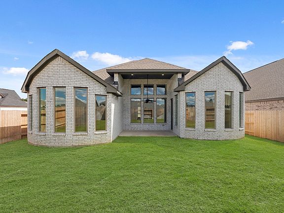 3rd image of 28829 Crockett Gardens Dr