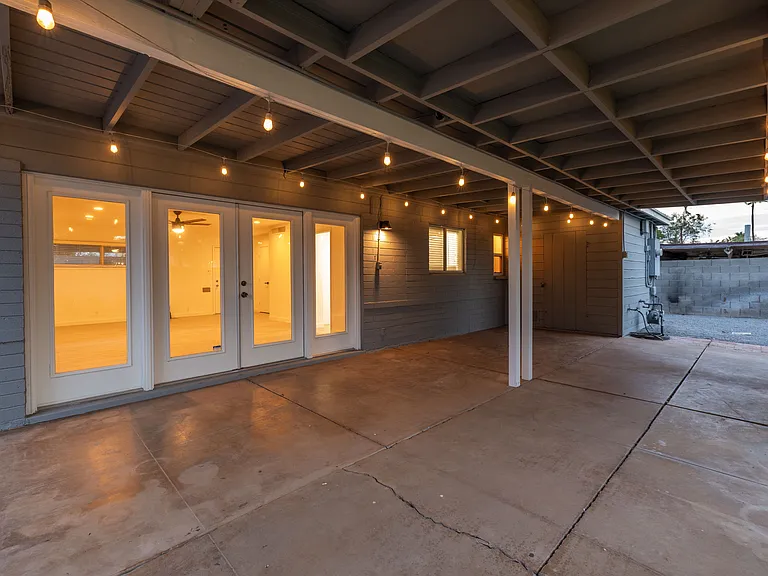3140 N 6th Ave — Photo 29