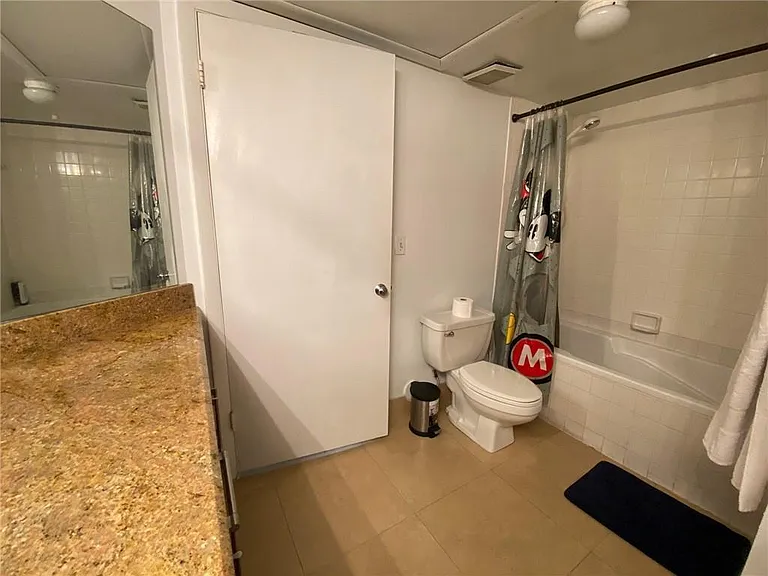 2841 N Oakland Forest Dr #107 — Photo 13