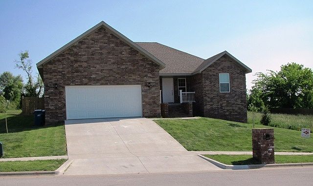 2nd image of 2620 W Colton