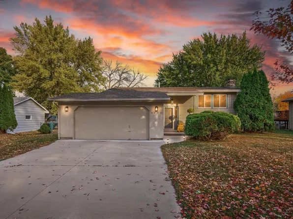 8000 Perry Ave N, Brooklyn Park, MN 55443