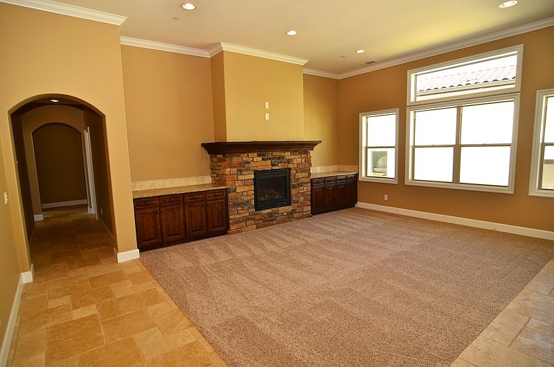 2nd image of 2705 Glenbrook Pl