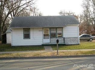 315 Allen Rd, Manhattan, KS 66502