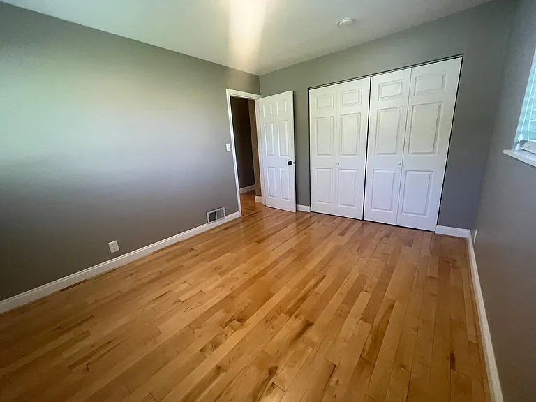 2736 E 4135 S — Photo 10