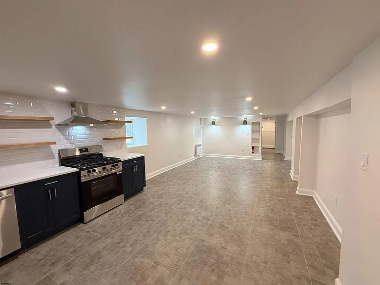 102 S Raleigh Ave — Photo 6