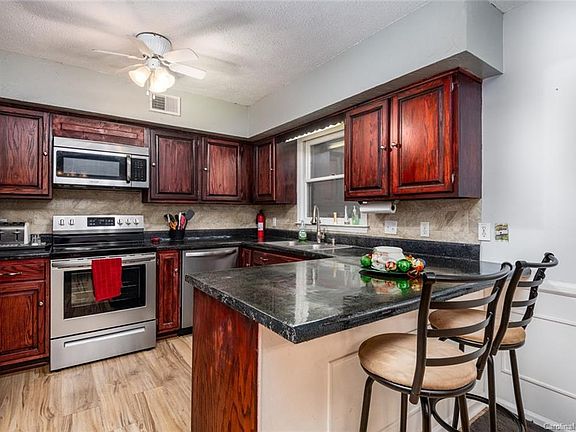 2nd image of 2629 Us Highway 70 E APT A3