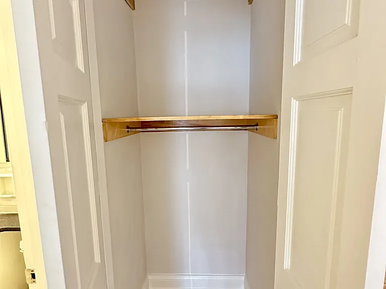 442 W 57th St #4A — Photo 8