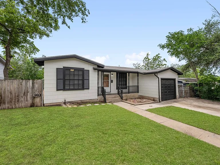 310 Sumner Dr — Photo 4