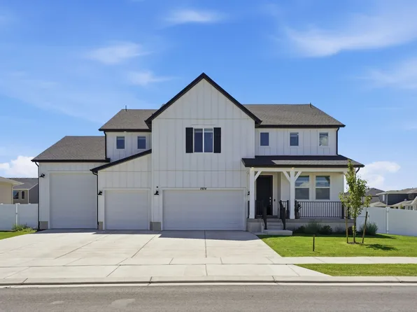 1974 E Hummingbird Dr, Eagle Mountain, UT 84005