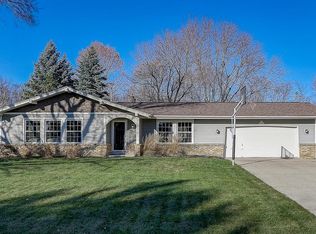 S71W20002 Tomar Ln, Muskego, WI 53150